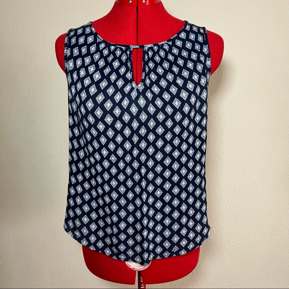 Renee C Blue Key Hole Tank Top Size Small